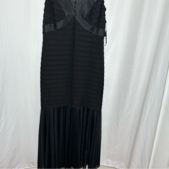Betsy Adam black maxi mermaid dress cap sleeves - Picture 3 of 10